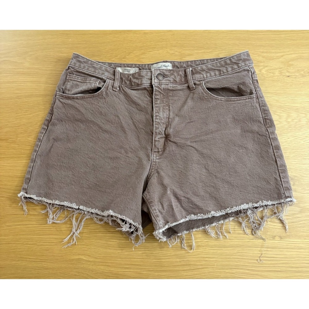 Universal Thread Cut Off Denim Shorts Womens 14 Sandpiper High Rise